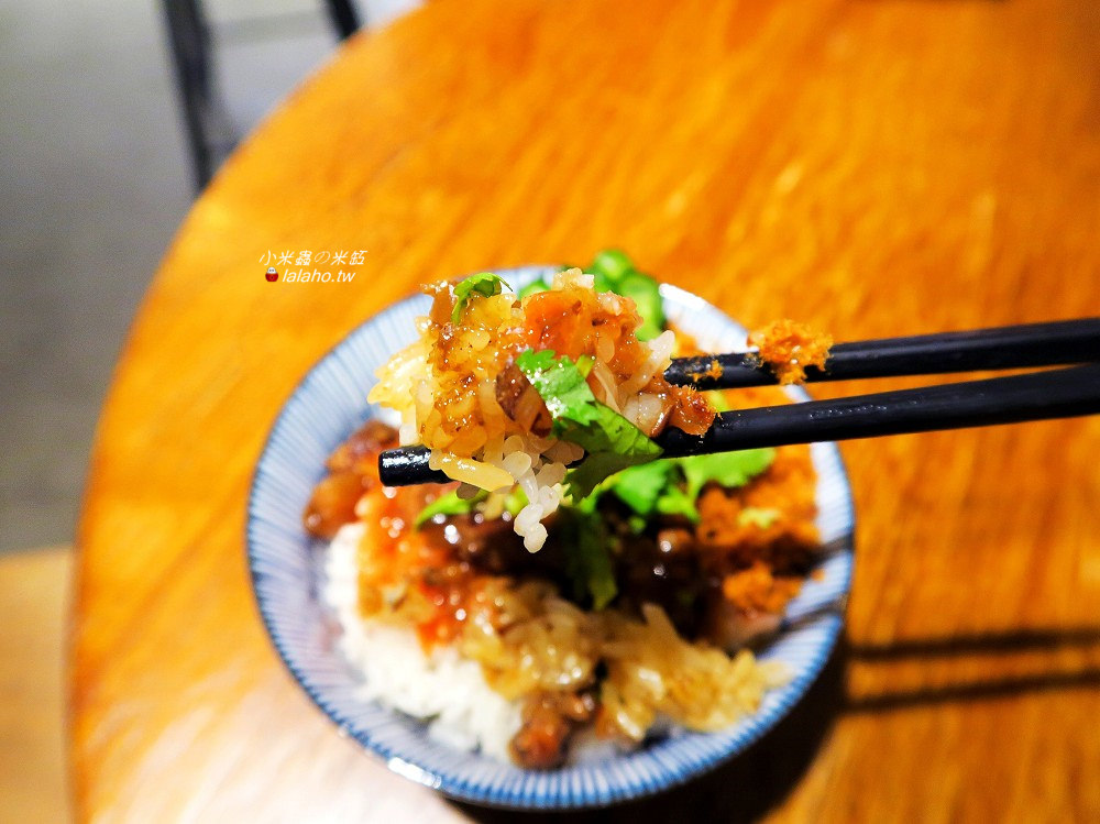 忠孝復興美食｜品安創意刈包 菜單上沒有的隱藏餐點-台式泡飯!! 台北東區銅板小吃