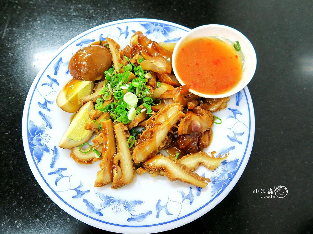 新竹美食｜莊記牛肉麵館 在地人推薦的牛肉麵，湯頭濃郁瀰漫著特殊滋味 小米蟲的米缸