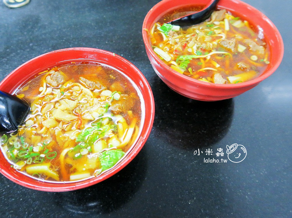 新竹美食｜莊記牛肉麵館 在地人推薦的牛肉麵，湯頭濃郁瀰漫著特殊滋味 小米蟲的米缸