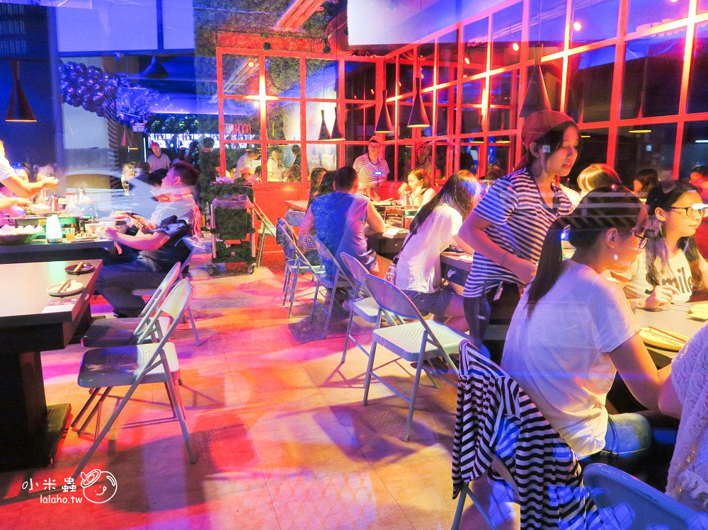 新北中和美食｜水貨 到夜店去吃炭火烤魚，一爐二吃 烤魚瀰漫著果香-小米蟲的米缸