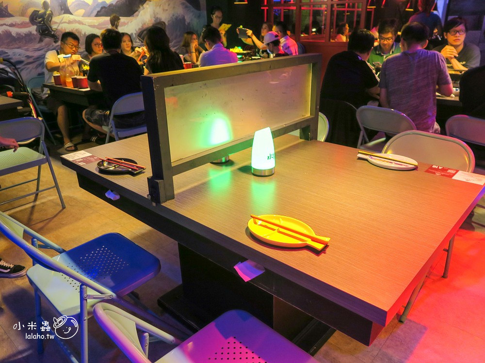 新北中和美食｜水貨 到夜店去吃炭火烤魚，一爐二吃 烤魚瀰漫著果香-小米蟲的米缸