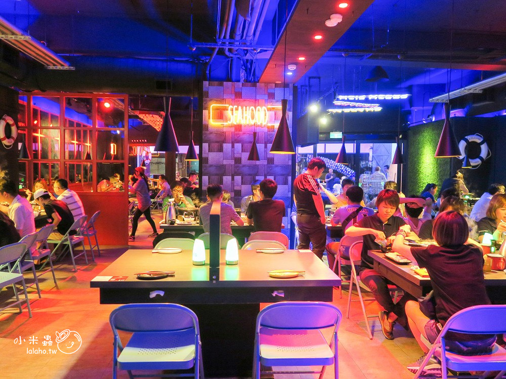 新北中和美食｜水貨 到夜店去吃炭火烤魚，一爐二吃 烤魚瀰漫著果香-小米蟲的米缸