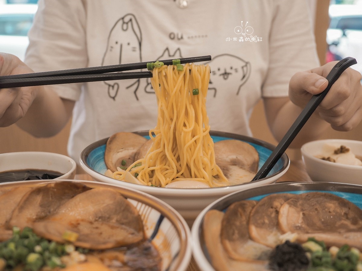 何家拉麵|145元起,日式拉麵、豆花仙草無限吃到飽!還有板橋三民店限定口味拉麵!板橋拉麵推薦! - 第1張圖