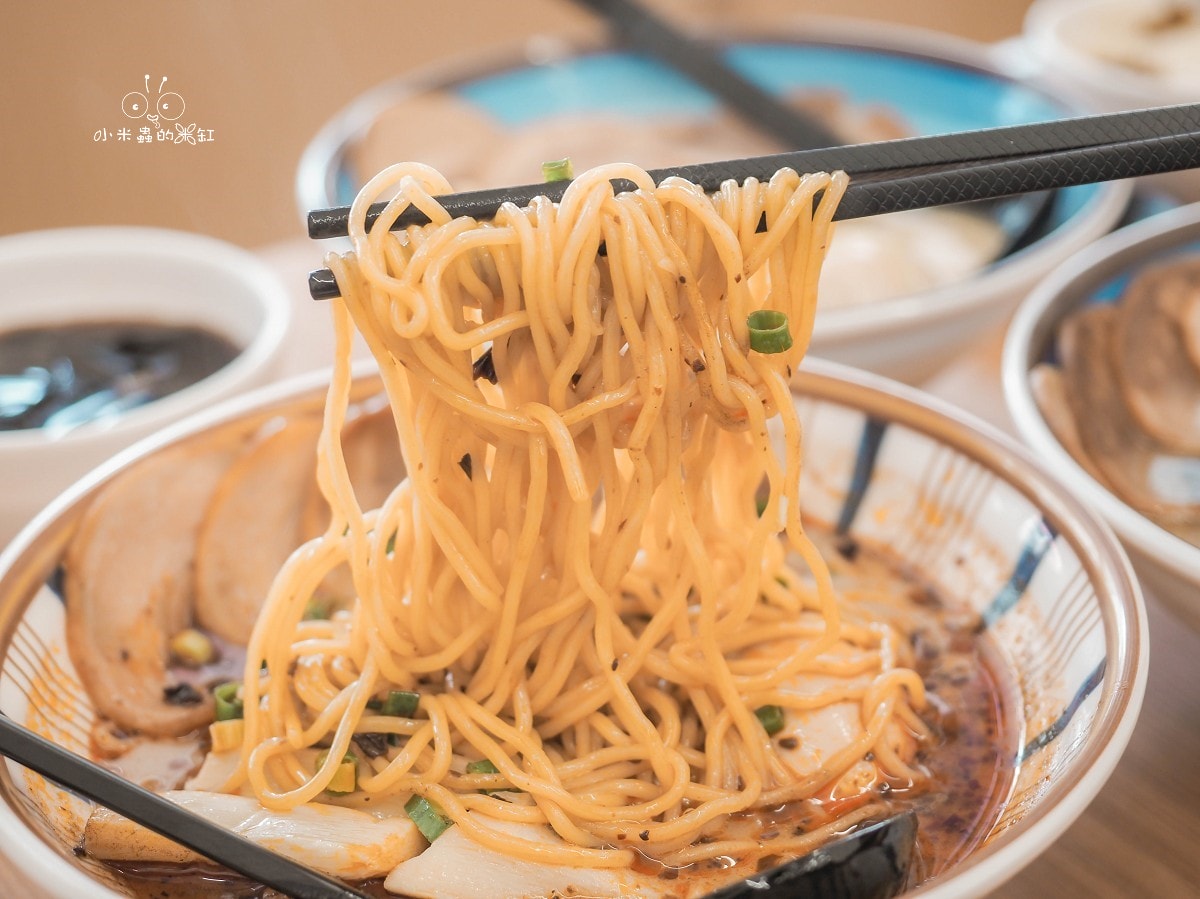 何家拉麵|145元起,日式拉麵、豆花仙草無限吃到飽!還有板橋三民店限定口味拉麵!板橋拉麵推薦! - 第27張圖