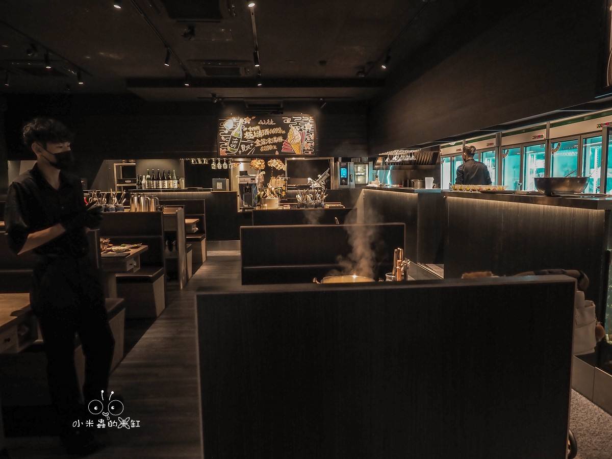 山上走走 日式無菜單海鮮鍋物華山店|全程桌邊服務!活體海鮮、A5和牛通通有,還有壽星金箔冰淇淋! - 第3張圖