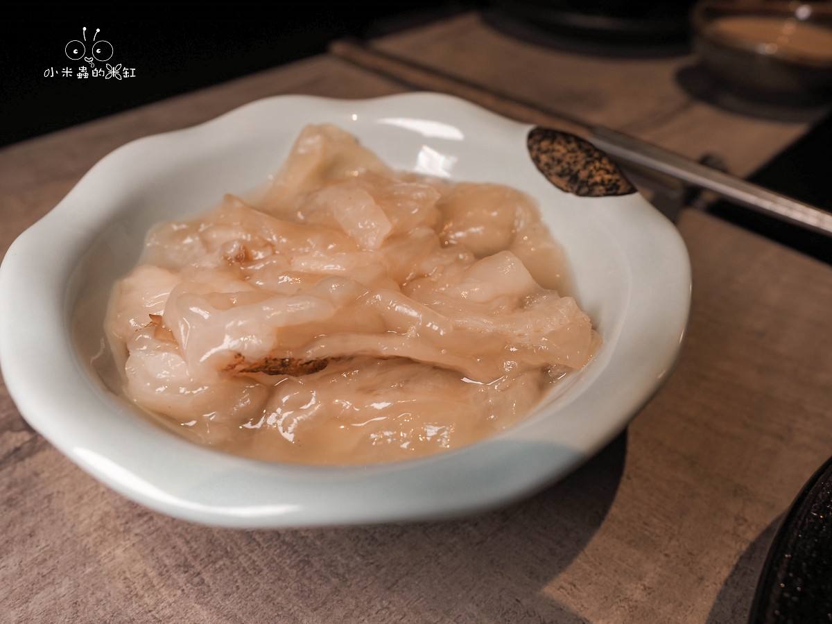 山上走走 日式無菜單海鮮鍋物華山店|全程桌邊服務!活體海鮮、A5和牛通通有,還有壽星金箔冰淇淋! - 第10張圖