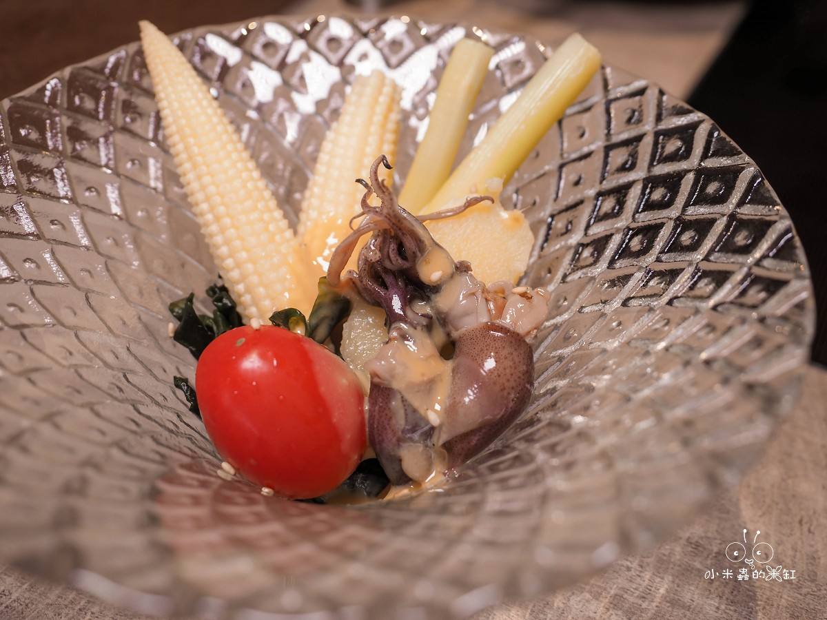 山上走走 日式無菜單海鮮鍋物華山店|全程桌邊服務!活體海鮮、A5和牛通通有,還有壽星金箔冰淇淋! - 第13張圖