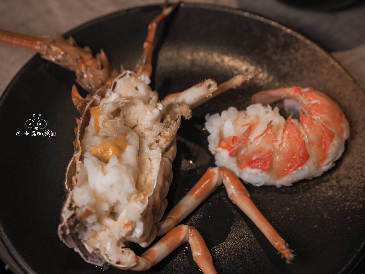山上走走 日式無菜單海鮮鍋物華山店|全程桌邊服務!活體海鮮、A5和牛通通有,還有壽星金箔冰淇淋! - 第24張圖