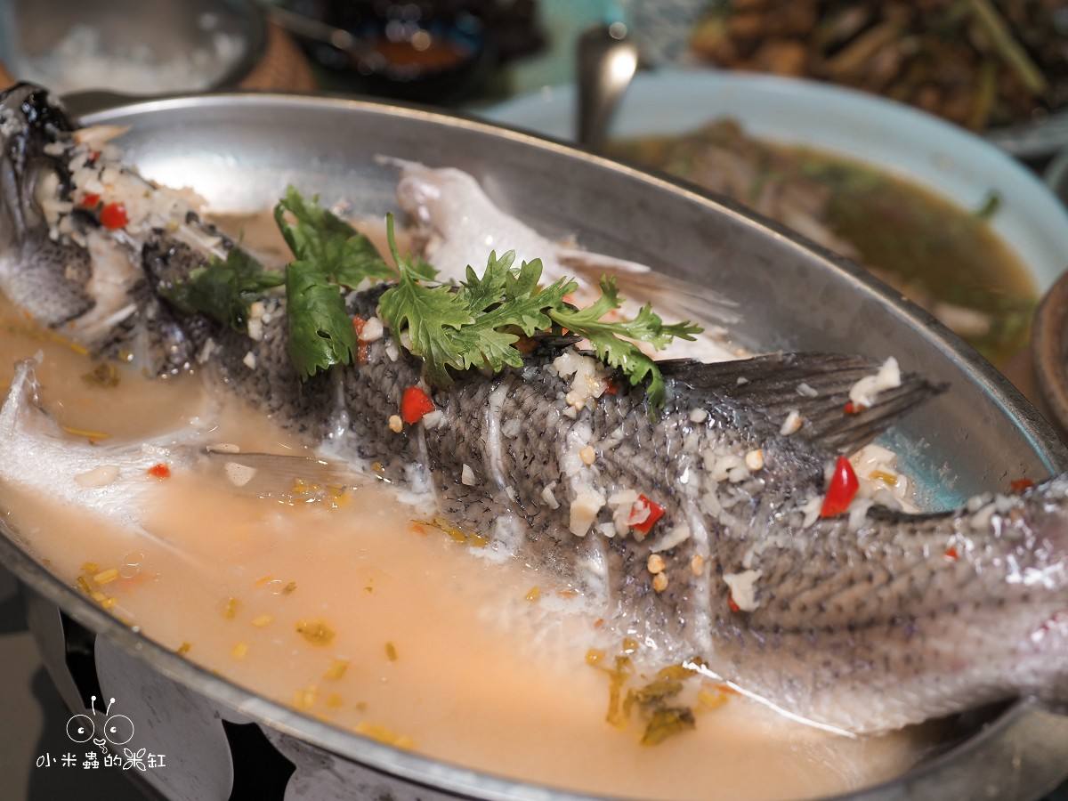 台北信義區泰式餐廳推薦|香米泰國料理信義遠百A13店:18年泰精選認證,酸辣開胃、軟殼蟹必吃,聚餐首選! - 第31張圖