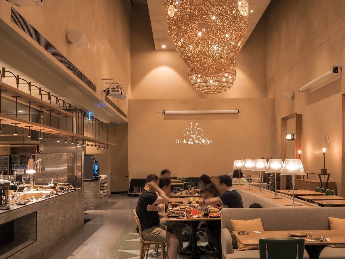 台北吃到飽|台北松山意舍酒店Que原木燒烤,高空美景X燒烤海鮮X黑金巧克力X無限暢飲啤酒只要980起! - 第6張圖