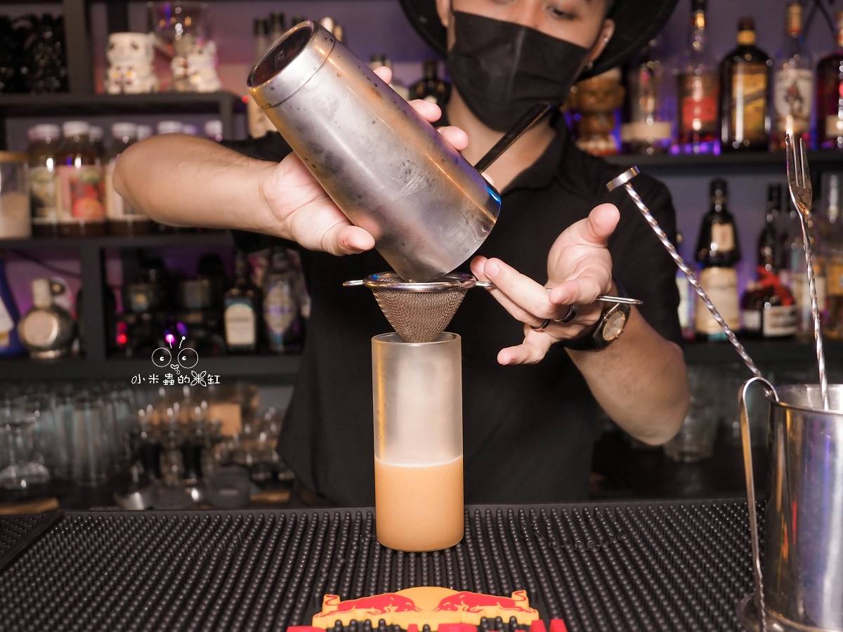 板橋餐酒館推薦|印相餐酒 Tales in Focus|888暢飲喝到飽、飛鏢機、寵物友善,一間有故事的酒吧! - 第6張圖