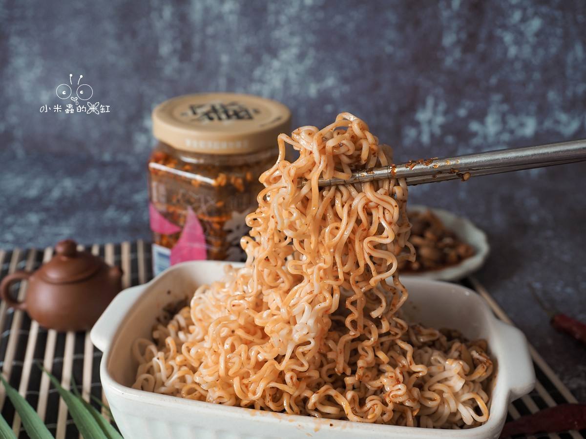 五仁辣麻果油推薦|GOLIN GONIN創新果油,三款必收開箱!白飯、泡麵、水餃都能秒升級! - 第14張圖