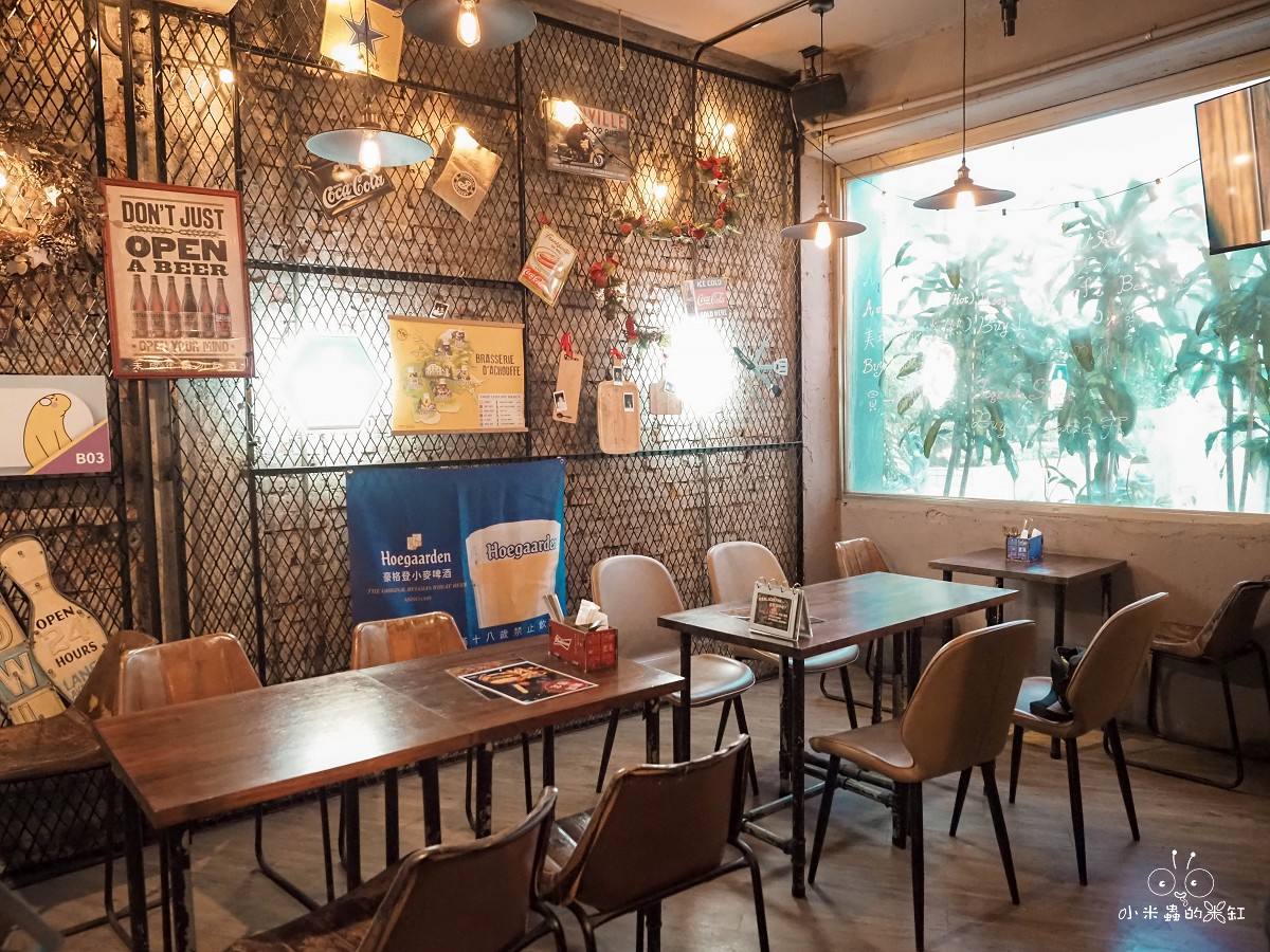 信義區美式餐酒館推薦|角窩美式餐酒館|工業風打卡超好拍,燒烤、漢堡、調酒通通有!聚會約會都適合! - 第7張圖