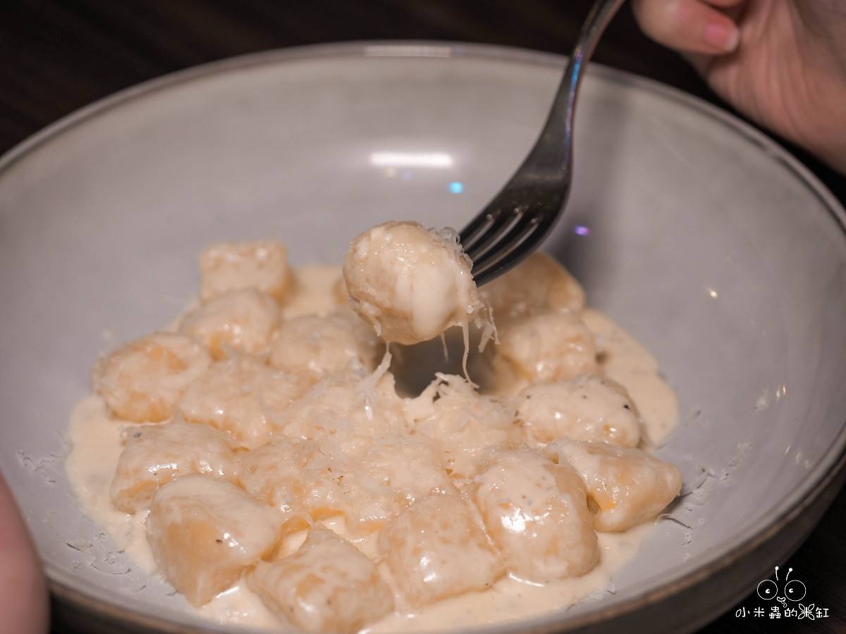 大直義式餐廳推薦|TRATTORIA AL SOLE 豔陽下義大利餐廳|像走進義大利人家裡吃飯,這裡的鴨腿與甜點太驚艷! - 第22張圖