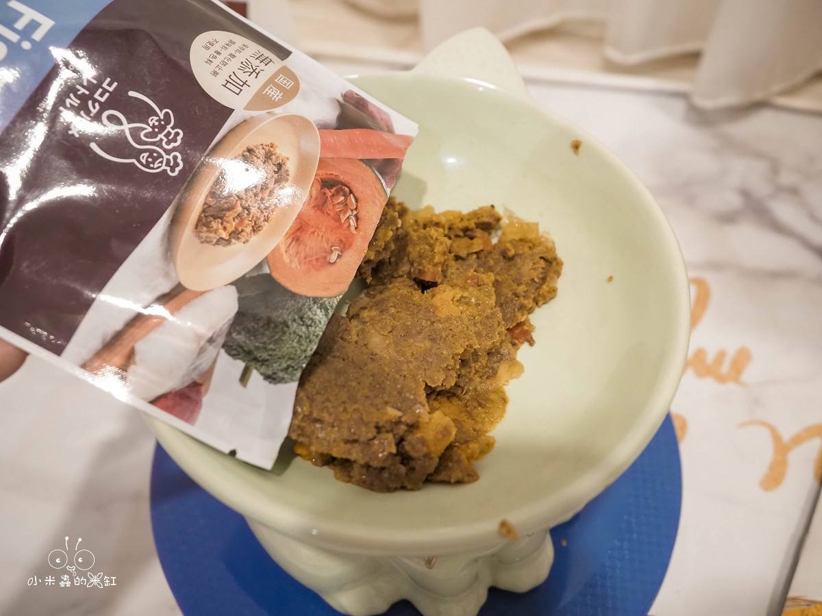 寵物鮮食推薦|CoCo Gourmet狗狗鮮食餐包開箱|無添加無穀常溫即食包,挑食狗也超愛! - 第17張圖