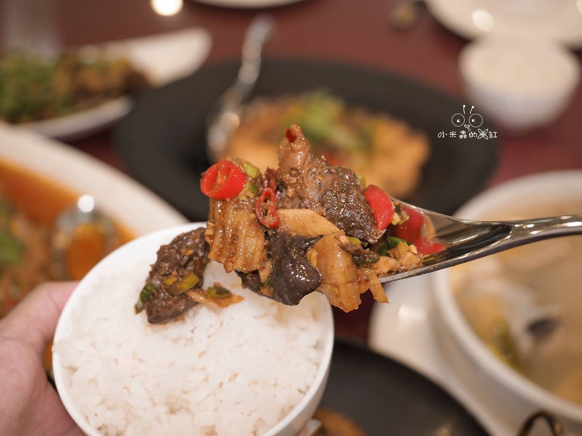 小巨蛋中餐聚餐推薦|皇宴天成精緻中式料理,台北松山高評價聚會餐廳,剁椒魚頭、乾鍋牛腩辣得過癮! - 第12張圖
