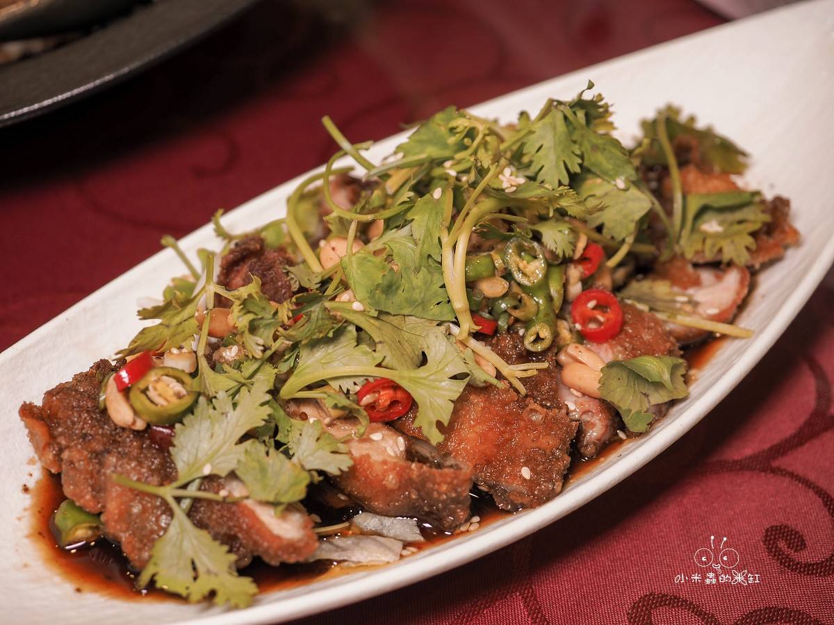 小巨蛋中餐聚餐推薦|皇宴天成精緻中式料理,台北松山高評價聚會餐廳,剁椒魚頭、乾鍋牛腩辣得過癮! - 第15張圖
