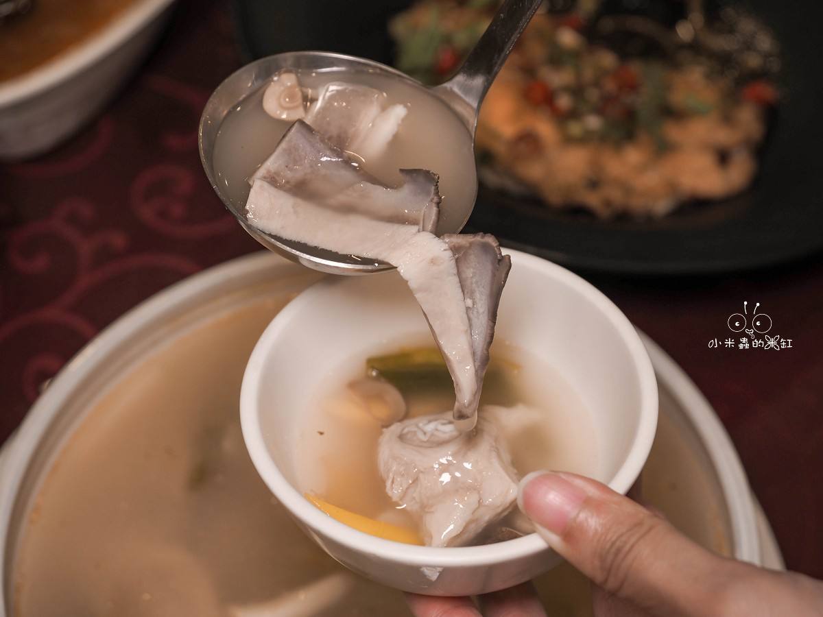 小巨蛋中餐聚餐推薦|皇宴天成精緻中式料理,台北松山高評價聚會餐廳,剁椒魚頭、乾鍋牛腩辣得過癮! - 第18張圖