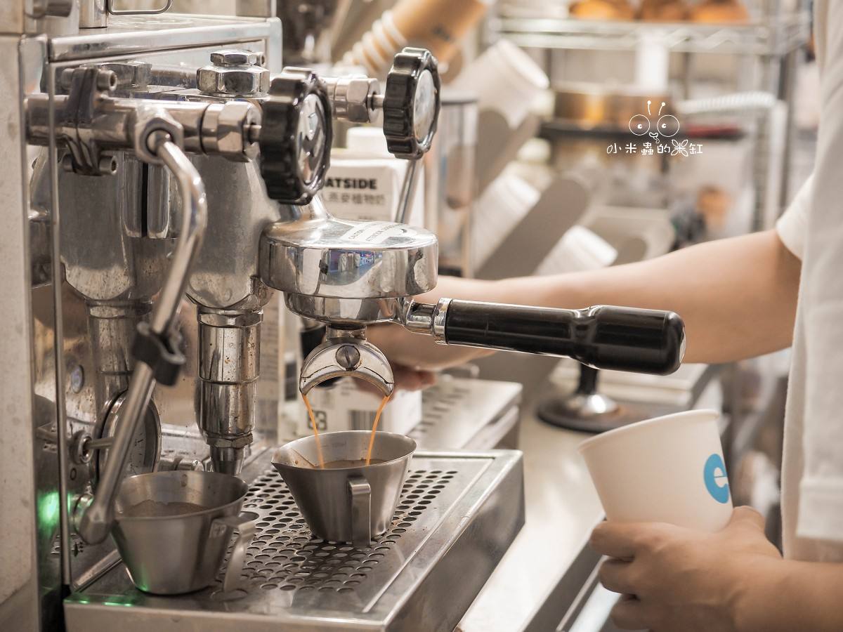 eee Ice Cream and Bakes|大安區人氣純植物甜點店!連狗狗都能吃的健康冰淇淋,濃郁開心果必點! - 第8張圖