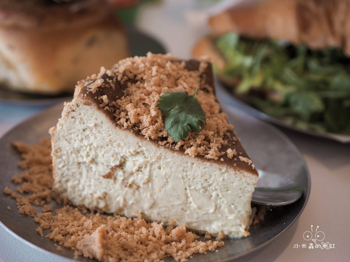 香菜控集合啦！南京三民 ASK for Cafe 香菜祭開跑，寵物友善咖啡廳連毛孩都想賴著不走