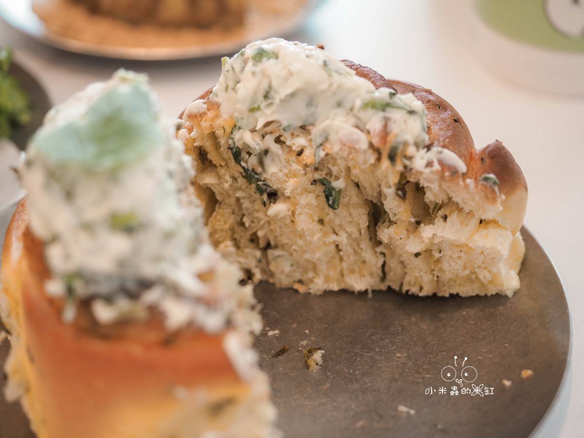 香菜控集合啦！南京三民 ASK for Cafe 香菜祭開跑，寵物友善咖啡廳連毛孩都想賴著不走