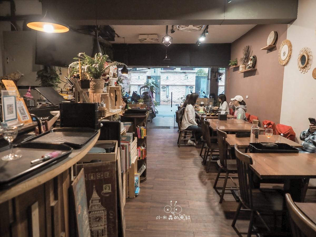板橋早午餐推薦｜Le Puzzle Creperie & Bar 法式薄餅小酒館 起司鍋太犯規！正宗法國人坐鎮，還有桌邊火焰秀！