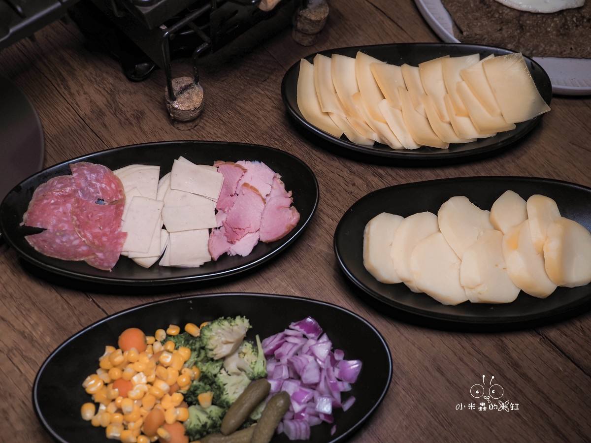 板橋早午餐推薦｜Le Puzzle Creperie & Bar 法式薄餅小酒館 起司鍋太犯規！正宗法國人坐鎮，還有桌邊火焰秀！