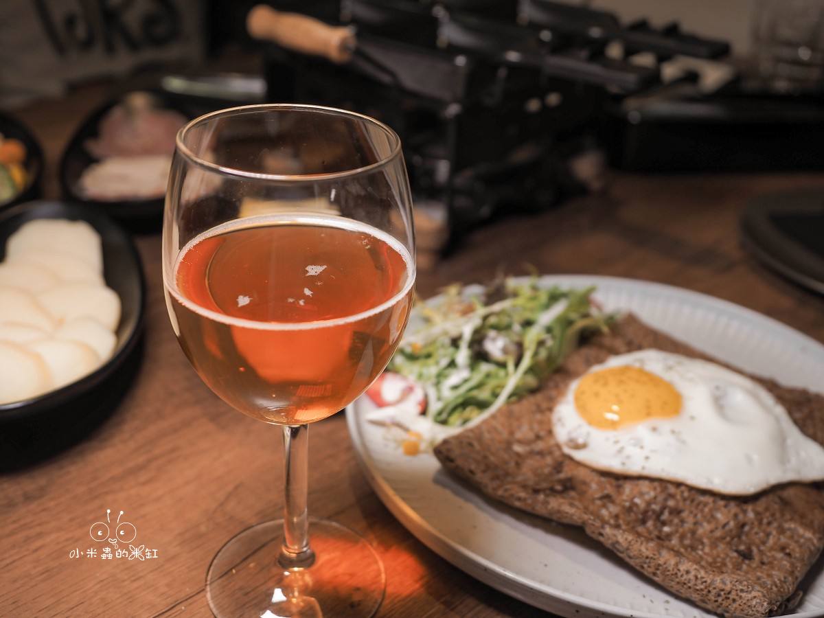 板橋早午餐推薦｜Le Puzzle Creperie & Bar 法式薄餅小酒館 起司鍋太犯規！正宗法國人坐鎮，還有桌邊火焰秀！