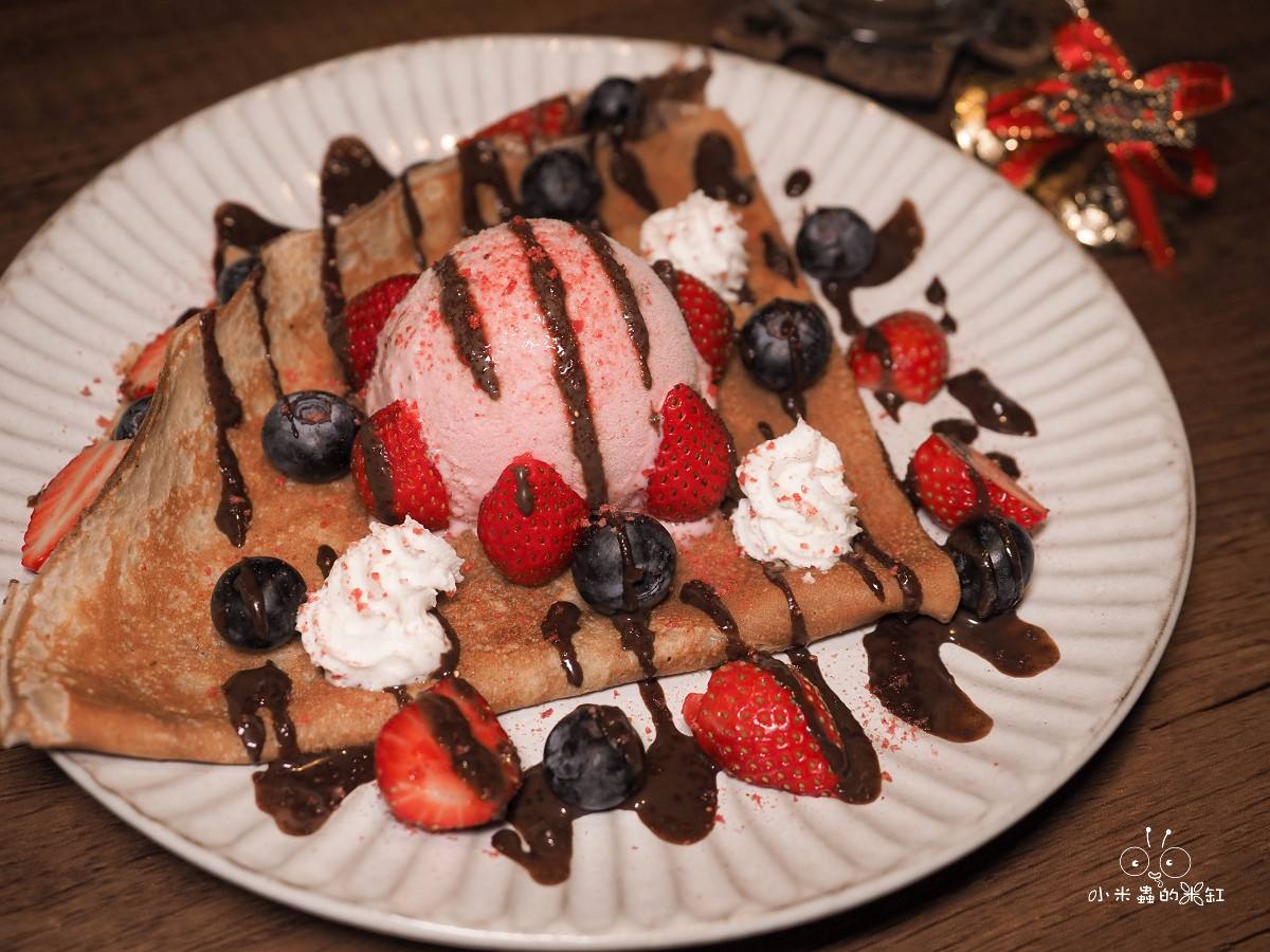 板橋早午餐推薦｜Le Puzzle Creperie & Bar 法式薄餅小酒館 起司鍋太犯規！正宗法國人坐鎮，還有桌邊火焰秀！