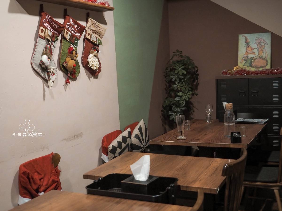 板橋早午餐推薦｜Le Puzzle Creperie & Bar 法式薄餅小酒館 起司鍋太犯規！正宗法國人坐鎮，還有桌邊火焰秀！