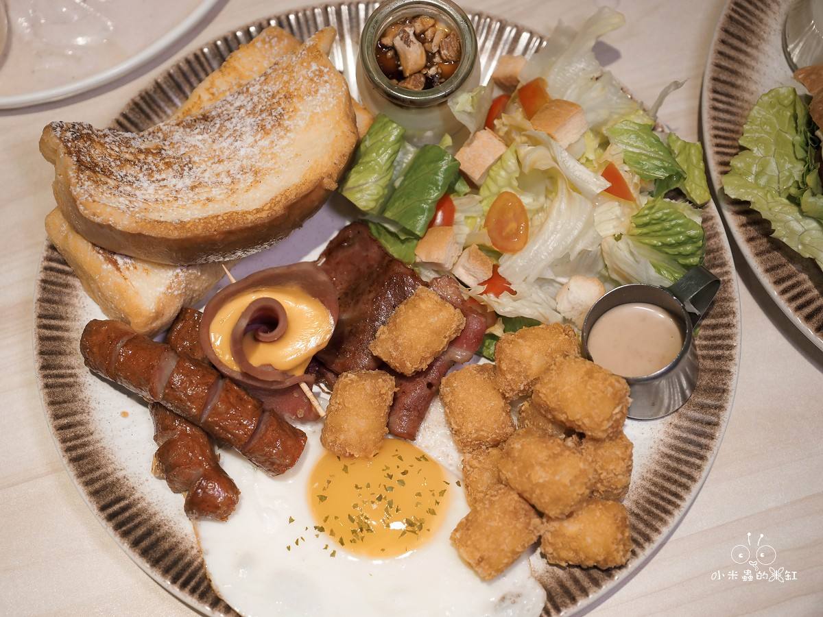 板橋早午餐推薦｜隔壁早餐 藏身市場巷弄的清新系早餐店，居然有舒芙蕾！寵物友善＋網美牆太犯規