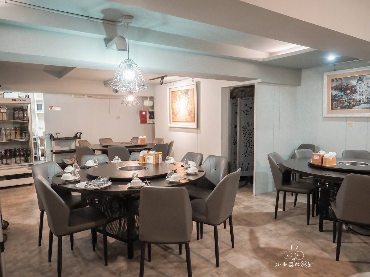 板橋海鮮控的天堂!蒸天下蒸氣火鍋|一鍋三吃超滿足,蒸龍蝦、煮火鍋、黃金海味粥濃郁到跪下!寵物友善還能包場 - 第11張圖 板橋海鮮控的天堂!蒸天下蒸氣火鍋|一鍋三吃超滿足,蒸龍蝦、煮火鍋、黃金海味粥濃郁到跪下!寵物友善還能包場