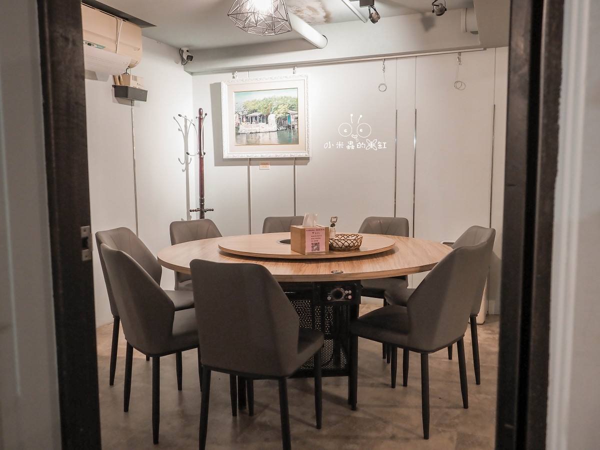 板橋海鮮控的天堂!蒸天下蒸氣火鍋|一鍋三吃超滿足,蒸龍蝦、煮火鍋、黃金海味粥濃郁到跪下!寵物友善還能包場 - 第12張圖 板橋海鮮控的天堂!蒸天下蒸氣火鍋|一鍋三吃超滿足,蒸龍蝦、煮火鍋、黃金海味粥濃郁到跪下!寵物友善還能包場