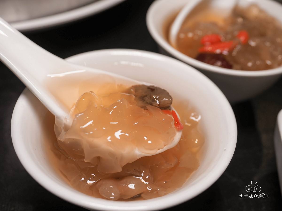 板橋海鮮控的天堂!蒸天下蒸氣火鍋|一鍋三吃超滿足,蒸龍蝦、煮火鍋、黃金海味粥濃郁到跪下!寵物友善還能包場 - 第44張圖 板橋海鮮控的天堂!蒸天下蒸氣火鍋|一鍋三吃超滿足,蒸龍蝦、煮火鍋、黃金海味粥濃郁到跪下!寵物友善還能包場