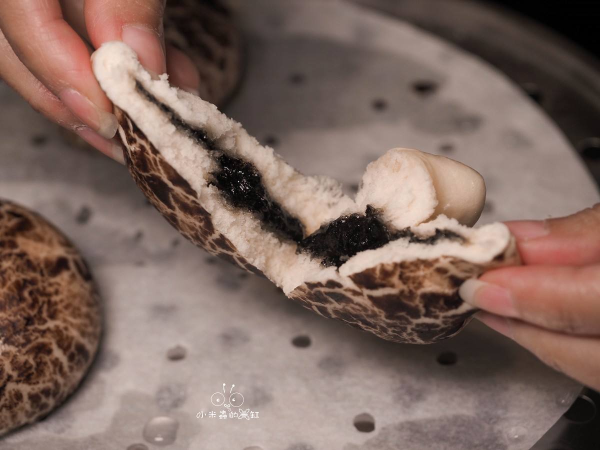 板橋海鮮控的天堂!蒸天下蒸氣火鍋|一鍋三吃超滿足,蒸龍蝦、煮火鍋、黃金海味粥濃郁到跪下!寵物友善還能包場 - 第43張圖 板橋海鮮控的天堂!蒸天下蒸氣火鍋|一鍋三吃超滿足,蒸龍蝦、煮火鍋、黃金海味粥濃郁到跪下!寵物友善還能包場