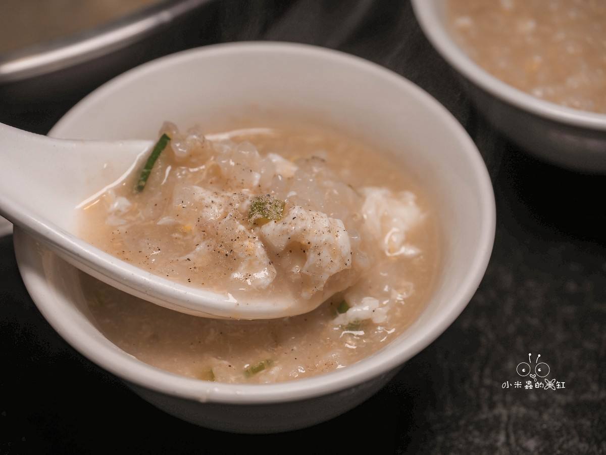 板橋海鮮控的天堂!蒸天下蒸氣火鍋|一鍋三吃超滿足,蒸龍蝦、煮火鍋、黃金海味粥濃郁到跪下!寵物友善還能包場 - 第42張圖 板橋海鮮控的天堂!蒸天下蒸氣火鍋|一鍋三吃超滿足,蒸龍蝦、煮火鍋、黃金海味粥濃郁到跪下!寵物友善還能包場
