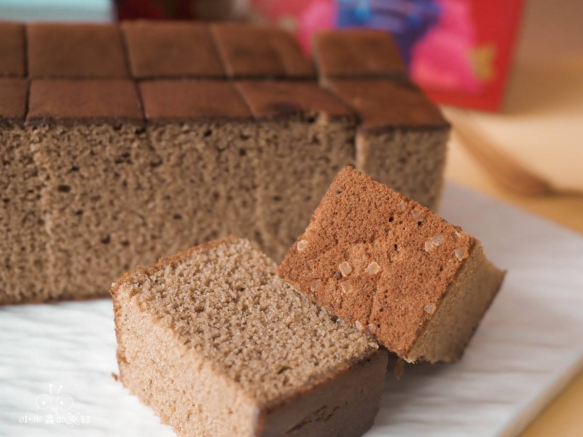 2026 新春蛋糕禮盒推薦｜四月南風卡斯提拉蛋糕開箱！一口咬下找回最單純的美好，底部雙目糖才是靈魂關鍵