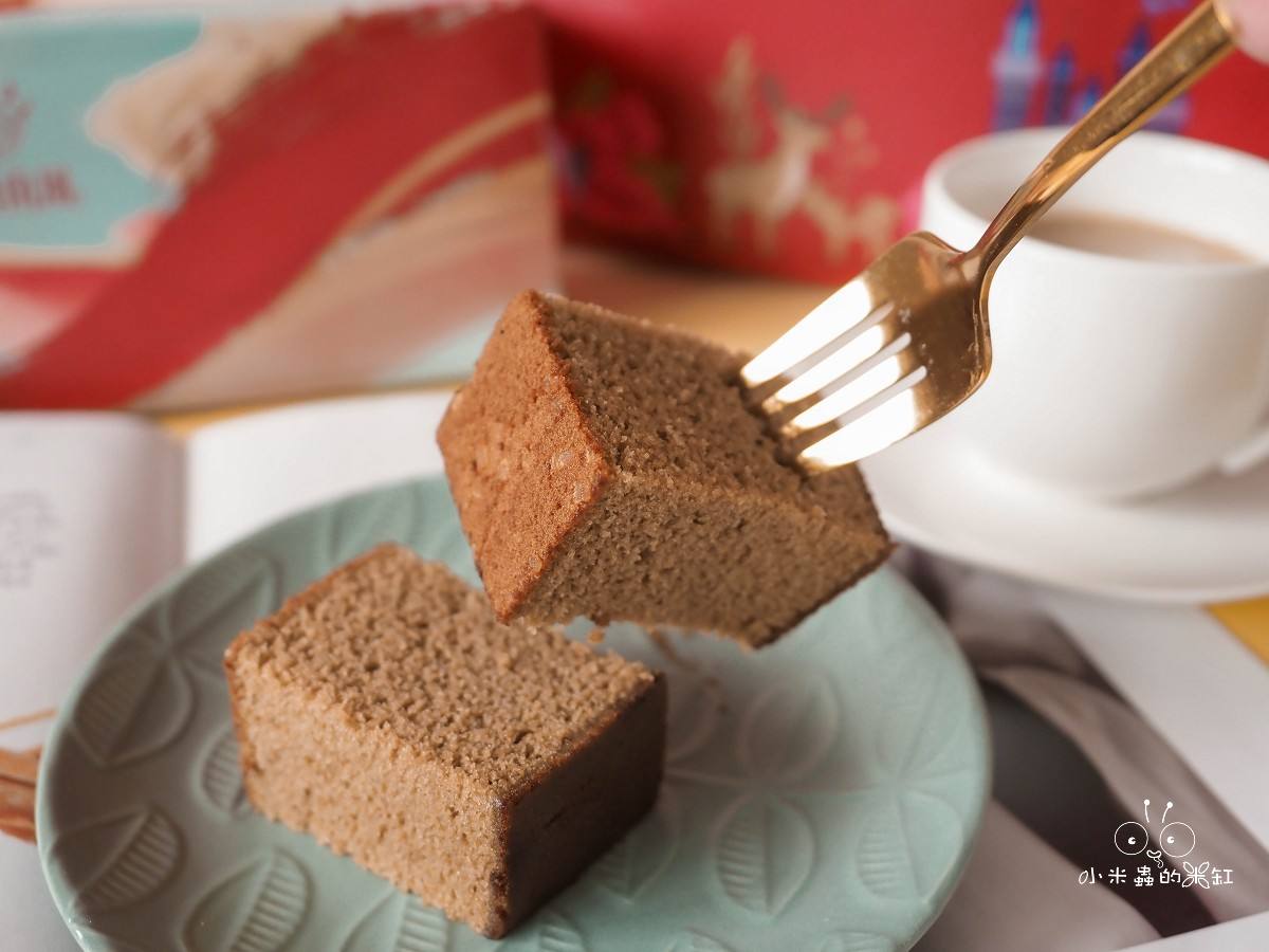 2026 新春蛋糕禮盒推薦｜四月南風卡斯提拉蛋糕開箱！一口咬下找回最單純的美好，底部雙目糖才是靈魂關鍵