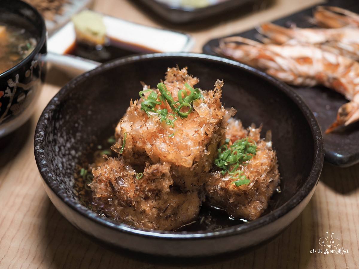 天母平價美食日式料理高質感卻超親民！士東水產・漁筷｜每日現烤海魚、生魚片新鮮吃得到，CP值高到想一訪再訪！