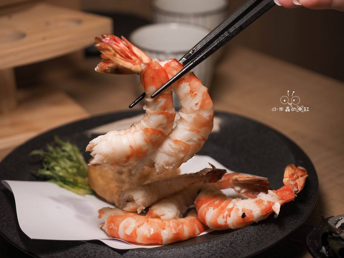 天母平價美食日式料理高質感卻超親民！士東水產・漁筷｜每日現烤海魚、生魚片新鮮吃得到，CP值高到想一訪再訪！