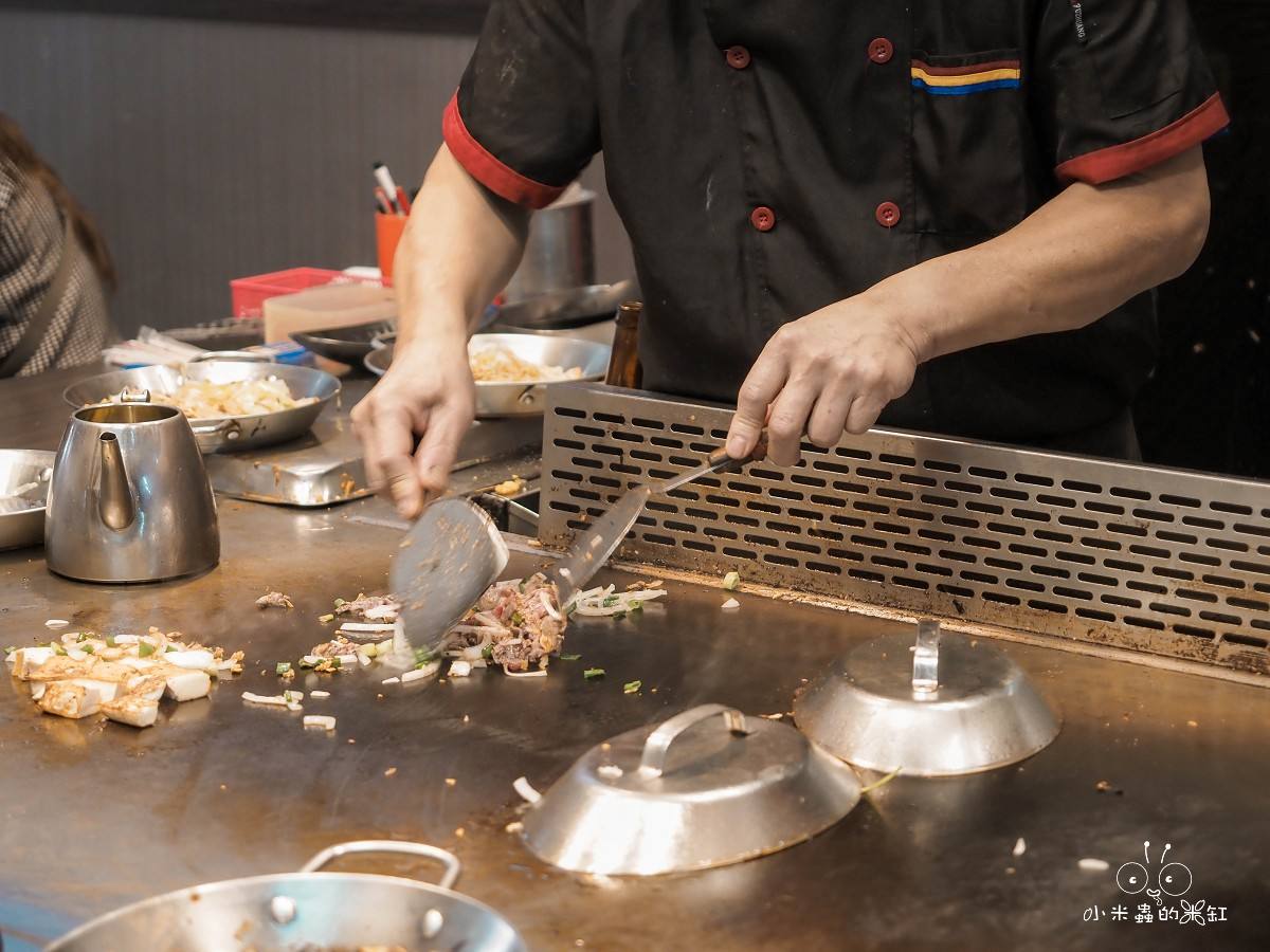 三重鐵板燒推薦!自強鐵板燒-中正北店 170元起白飯飲料湯冰淇淋吃到飽,連桌子都會發熱!Joe是要對決也推的在地傳奇 - 第6張圖 三重鐵板燒推薦!自強鐵板燒-中正北店 170元起白飯飲料湯冰淇淋吃到飽,連桌子都會發熱!Joe是要對決也推的在地傳奇