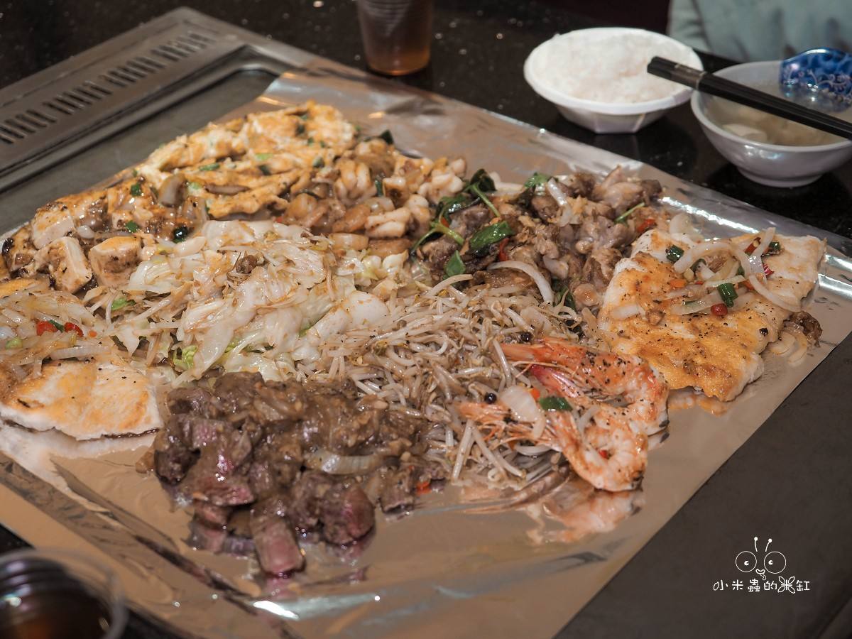 三重鐵板燒推薦!自強鐵板燒-中正北店 170元起白飯飲料湯冰淇淋吃到飽,連桌子都會發熱!Joe是要對決也推的在地傳奇 - 第16張圖 三重鐵板燒推薦!自強鐵板燒-中正北店 170元起白飯飲料湯冰淇淋吃到飽,連桌子都會發熱!Joe是要對決也推的在地傳奇