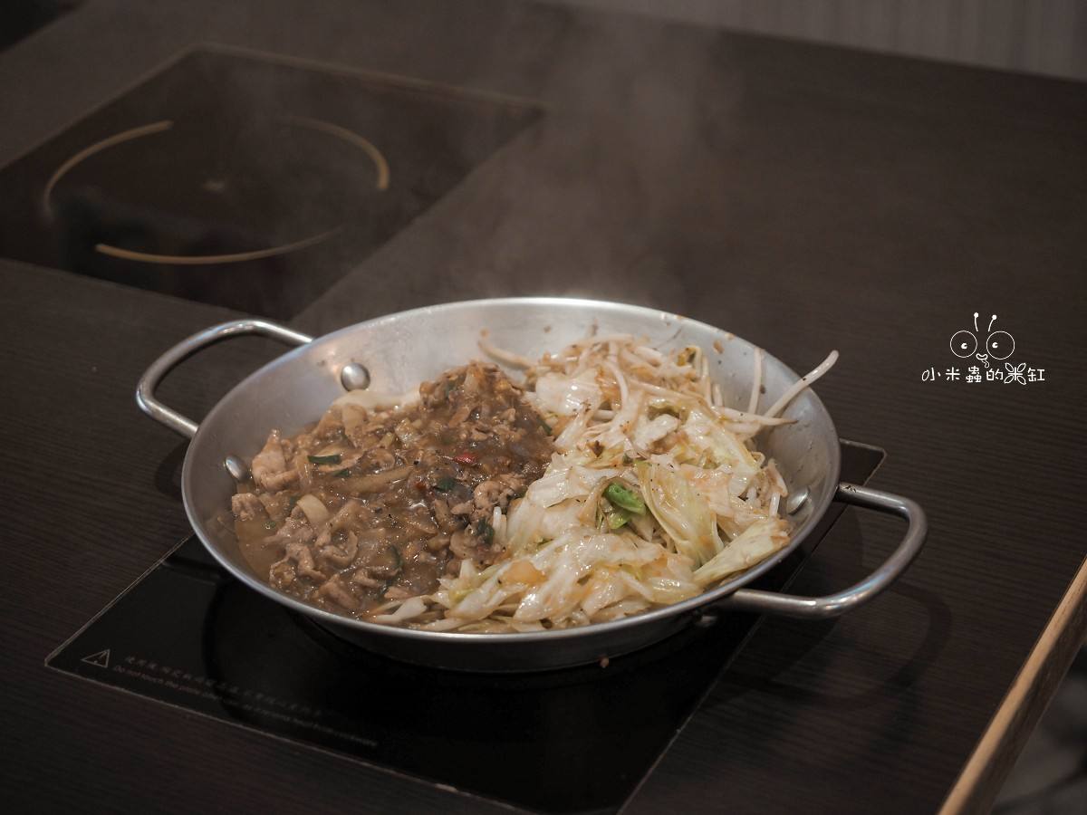 三重鐵板燒推薦!自強鐵板燒-中正北店 170元起白飯飲料湯冰淇淋吃到飽,連桌子都會發熱!Joe是要對決也推的在地傳奇 - 第9張圖 三重鐵板燒推薦!自強鐵板燒-中正北店 170元起白飯飲料湯冰淇淋吃到飽,連桌子都會發熱!Joe是要對決也推的在地傳奇