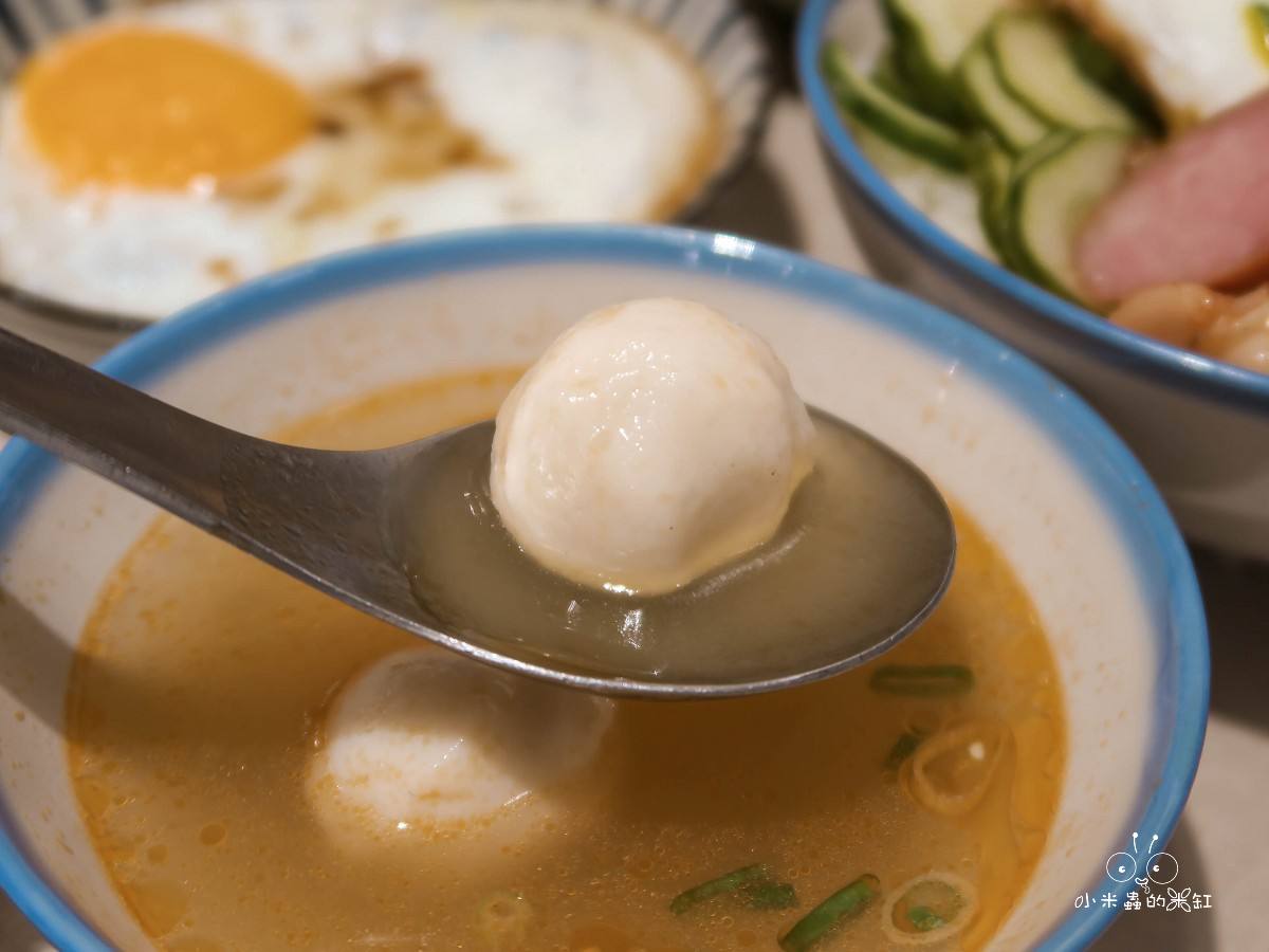 台北第一蝦仁飯插旗新竹!忠青商行新竹巨城店|一碗把人拉回眷村時光的蝦仁飯,文青外衣下的家常靈魂! - 第14張圖 台北第一蝦仁飯插旗新竹!忠青商行新竹巨城店|一碗把人拉回眷村時光的蝦仁飯,文青外衣下的家常靈魂!