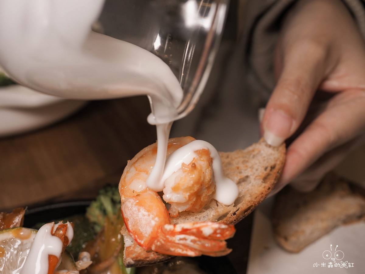 成真咖啡台北Bellavita信義店|在貴婦百貨也能高CP值約會?雙人套餐超划算,正餐甜點一次滿足 - 第12張圖 成真咖啡台北Bellavita信義店|在貴婦百貨也能高CP值約會?雙人套餐超划算,正餐甜點一次滿足