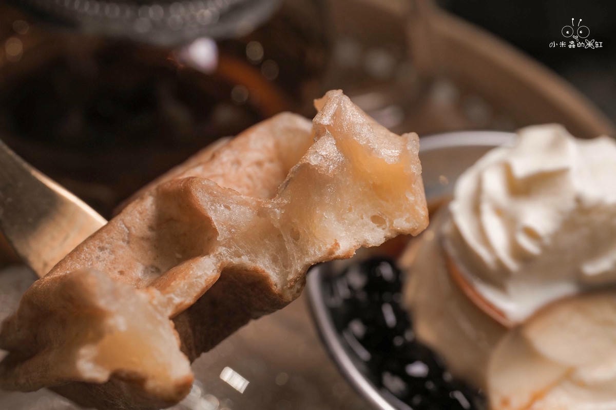 新竹美食|隱藏巷弄的 50 年老宅新美學!湯明茶樓新式台菜與摩登品茶空間,家人朋友聚餐、情侶約會首選 - 第38張圖 新竹美食|隱藏巷弄的 50 年老宅新美學!湯明茶樓新式台菜與摩登品茶空間,家人朋友聚餐、情侶約會首選