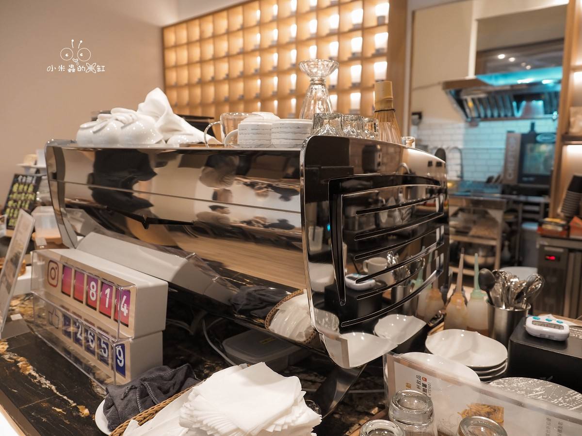 台北早午餐推薦|波赫士領地精品咖啡館 昌吉店 千層蛋糕+提拉米蘇太強!不限時咖啡廳、寵物友善一次滿足 - 第9張圖 台北早午餐推薦|波赫士領地精品咖啡館 昌吉店 千層蛋糕+提拉米蘇太強!不限時咖啡廳、寵物友善一次滿足