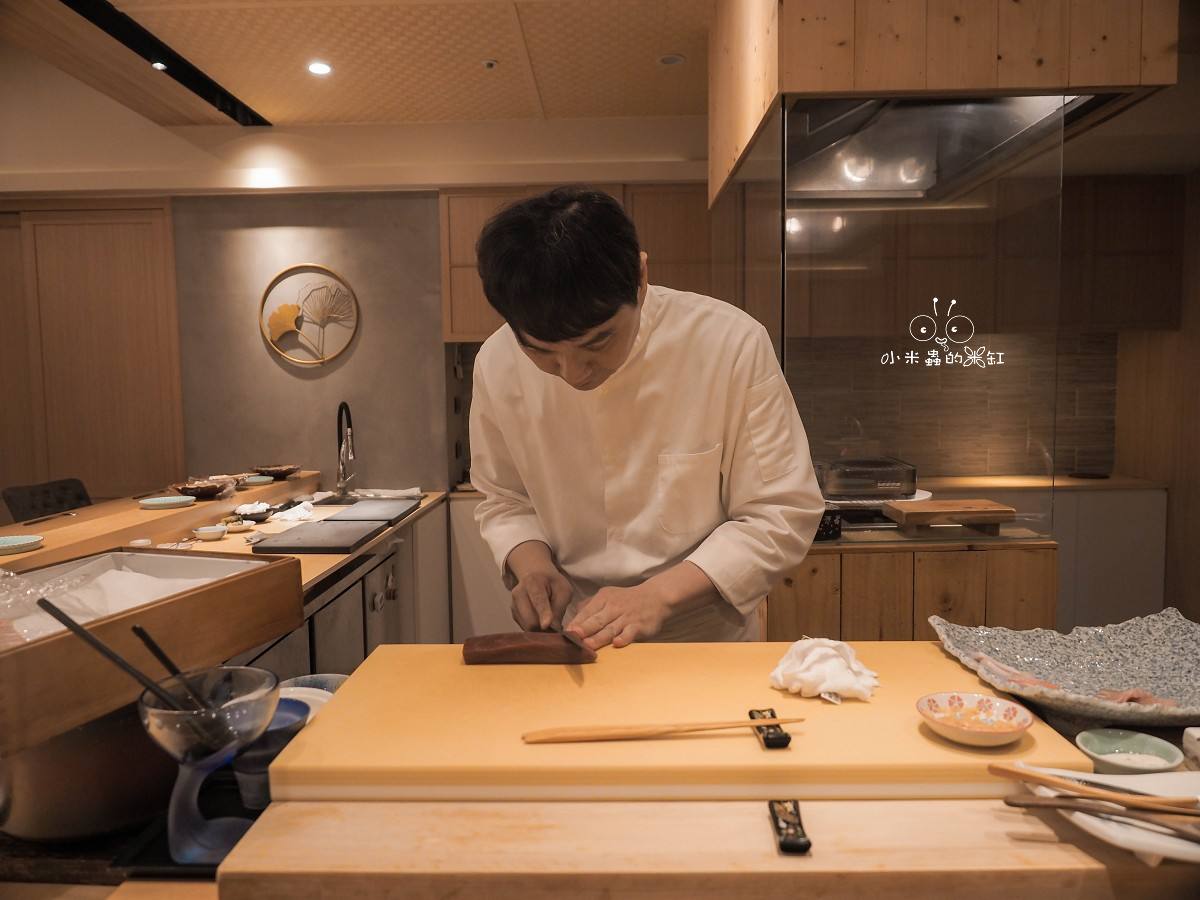 翔鮨 OMAKASE|中山區無菜單日本料理推薦,把 21道旬味直接交給師傅,是一場從第一口就回不去的高級饗宴 - 第5張圖 翔鮨 OMAKASE|中山區無菜單日本料理推薦,把 21道旬味直接交給師傅,是一場從第一口就回不去的高級饗宴