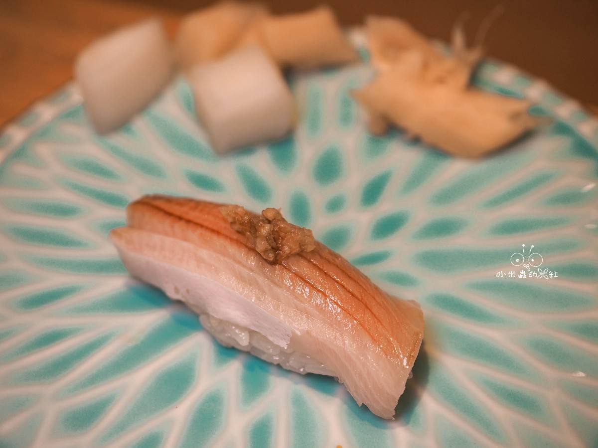 翔鮨 OMAKASE|中山區無菜單日本料理推薦,把 21道旬味直接交給師傅,是一場從第一口就回不去的高級饗宴 - 第31張圖 翔鮨 OMAKASE|中山區無菜單日本料理推薦,把 21道旬味直接交給師傅,是一場從第一口就回不去的高級饗宴