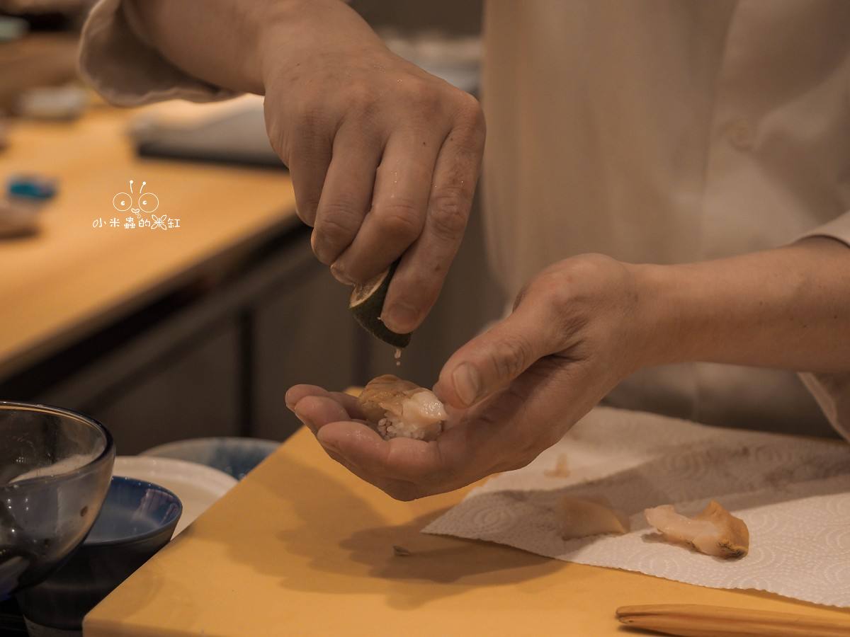 翔鮨 OMAKASE|中山區無菜單日本料理推薦,把 21道旬味直接交給師傅,是一場從第一口就回不去的高級饗宴 - 第32張圖 翔鮨 OMAKASE|中山區無菜單日本料理推薦,把 21道旬味直接交給師傅,是一場從第一口就回不去的高級饗宴